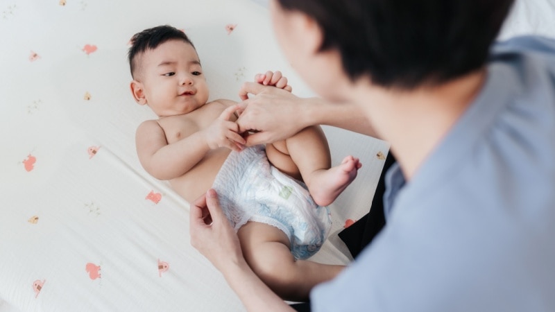 feses bayi berwarna kuning terang