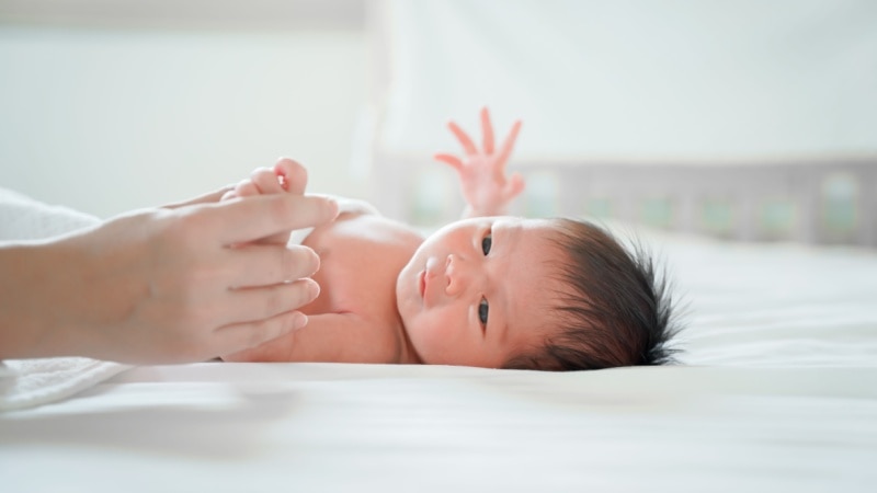 bayi newborn tidak bab