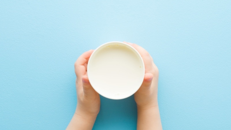 Perlukah Konsumsi Susu Tanpa Gula untuk Anak Usia 1 Tahun?